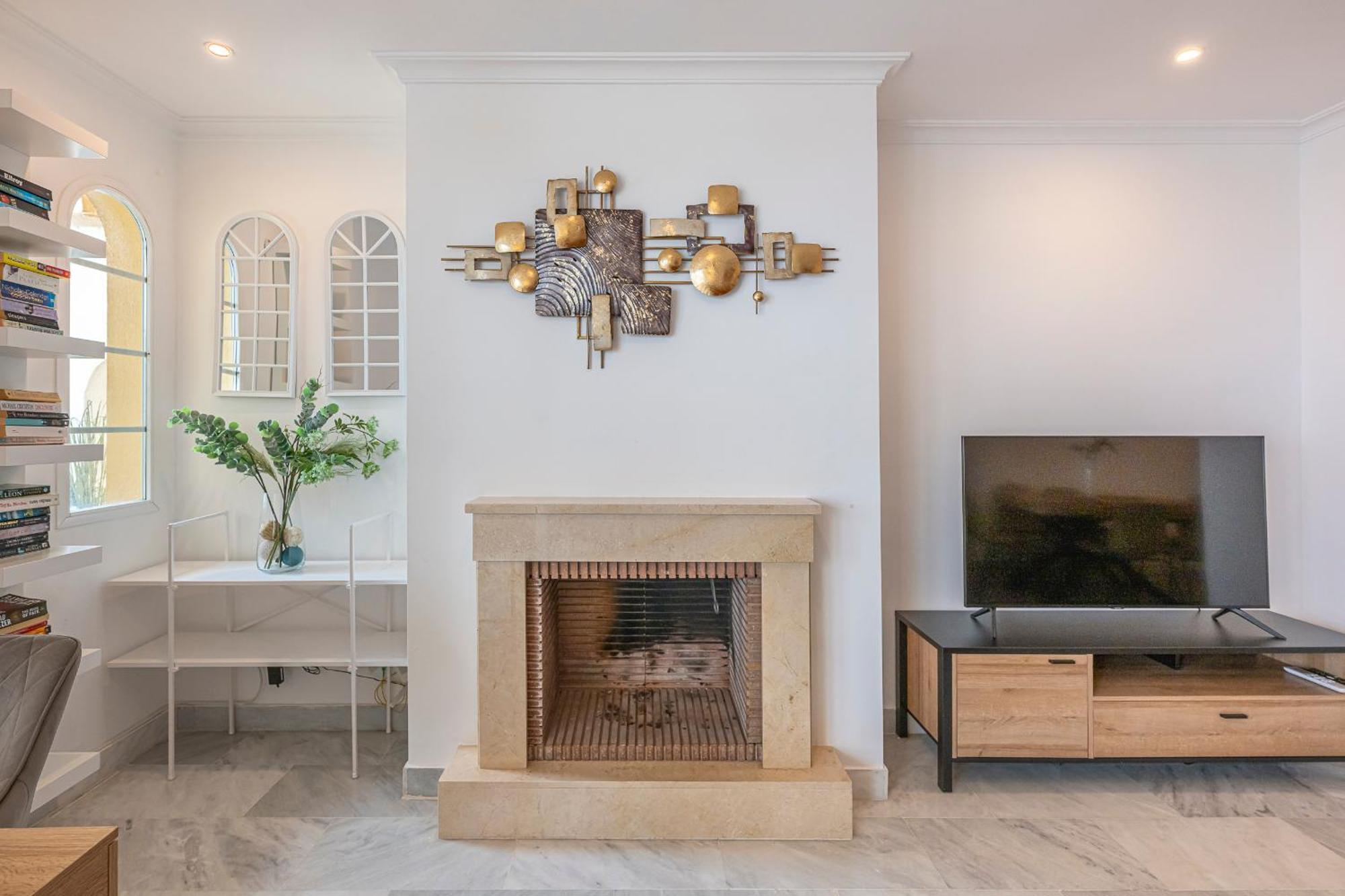 Recently Refurbished 2br Flat Pool In Puerto Banus Appartement *