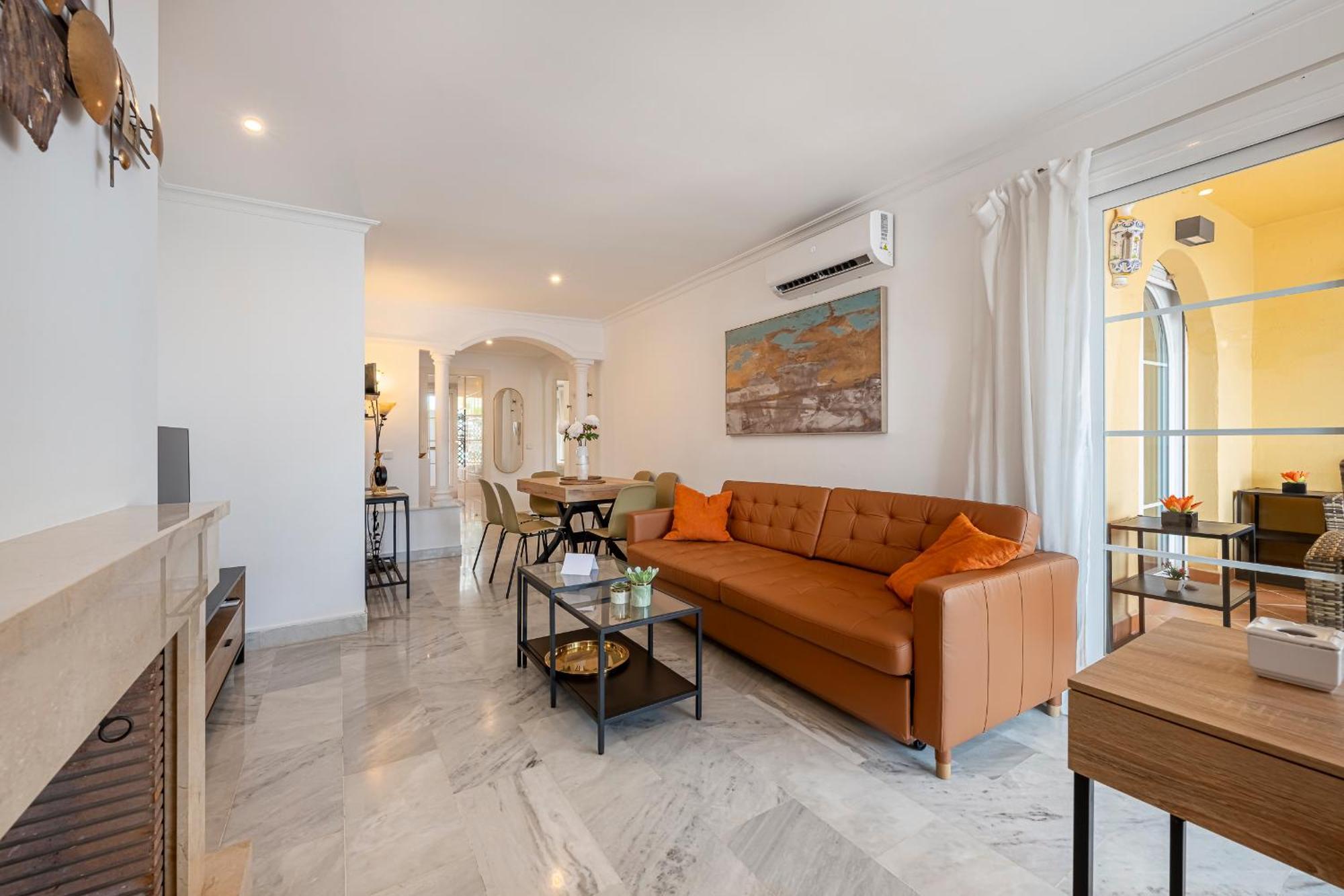 Recently Refurbished 2br Flat Pool In Puerto Banus * Marbellac